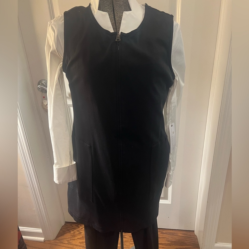 INDIGENOUS SLEEVELESS REVERSIBLE ZIPPER VEST WITH POCKETS SZ: M NWT $115